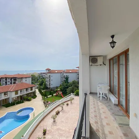 Triumph Village - Private - Black Sea 圣弗拉斯