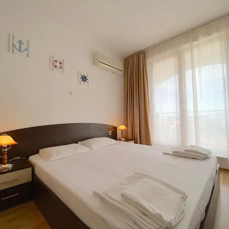 Triumph Village - Private - Black Sea 公寓